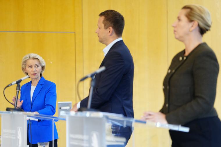 EU expands ties with Greenland, invests billions