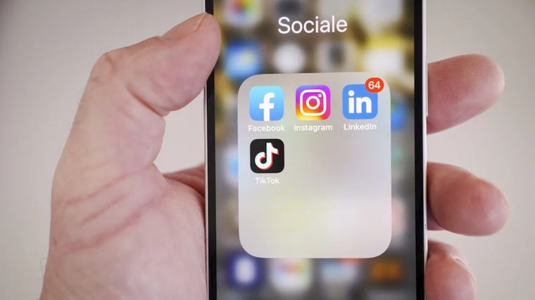 Politik Regeringen klar med aldersgrænse for sociale medier